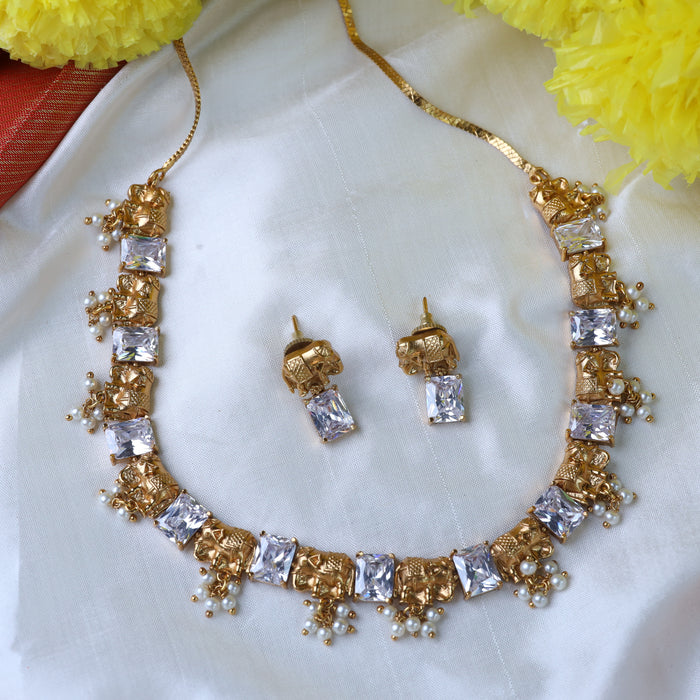 Antique short necklace and earring  1667