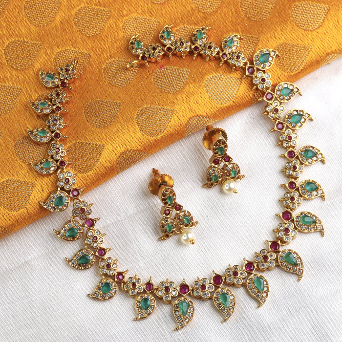 Antique short necklace and earrings 1570