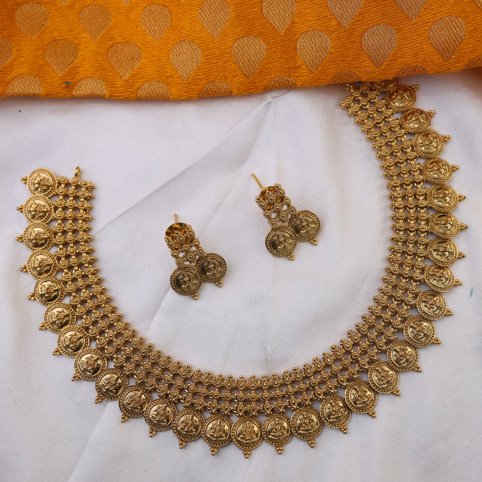 Antique short necklace and earrings  16769