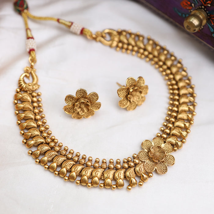 Antique short necklace and earrings 15672