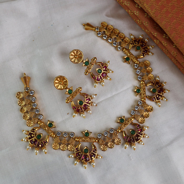 Antique short necklace and earrings 1454