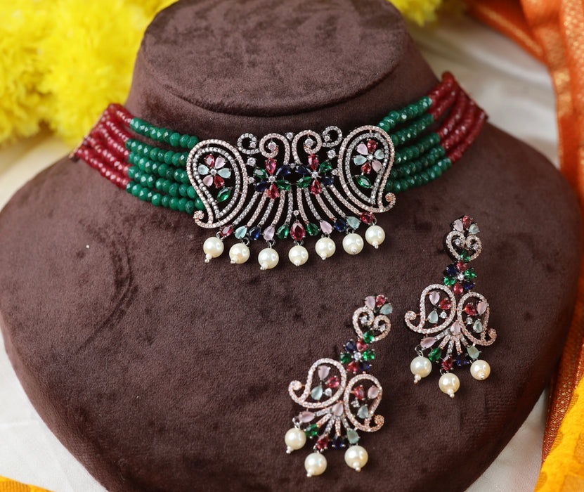 Trendy green bead choker necklace and earrings  1789