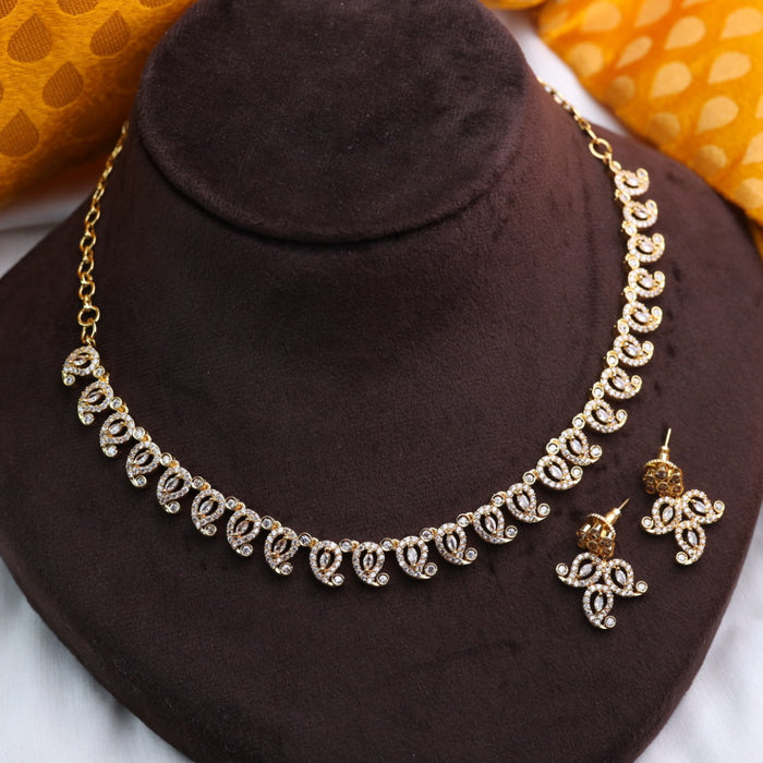 Heritage gold plated short necklace 12451