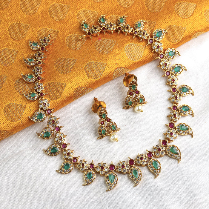 Antique short necklace and earrings 1570
