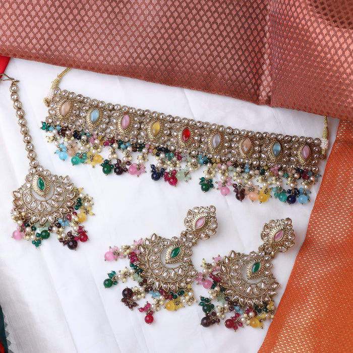 Trendy short necklace and earrings 16689