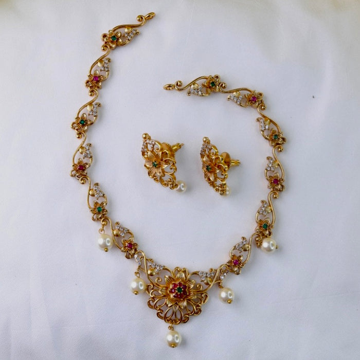 Antique choker necklace with earrings 15559