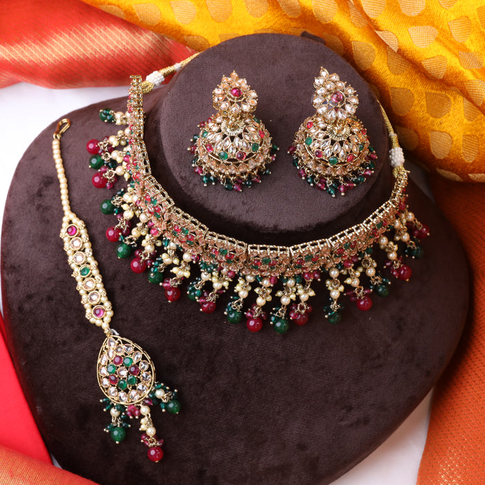 Trendy short necklace and earrings 16690