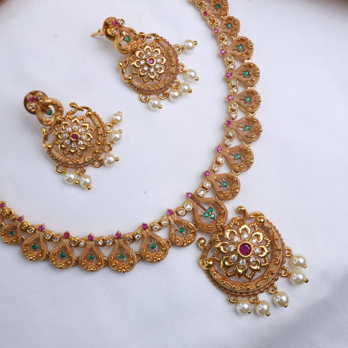 Antique short necklace with earrings 15683